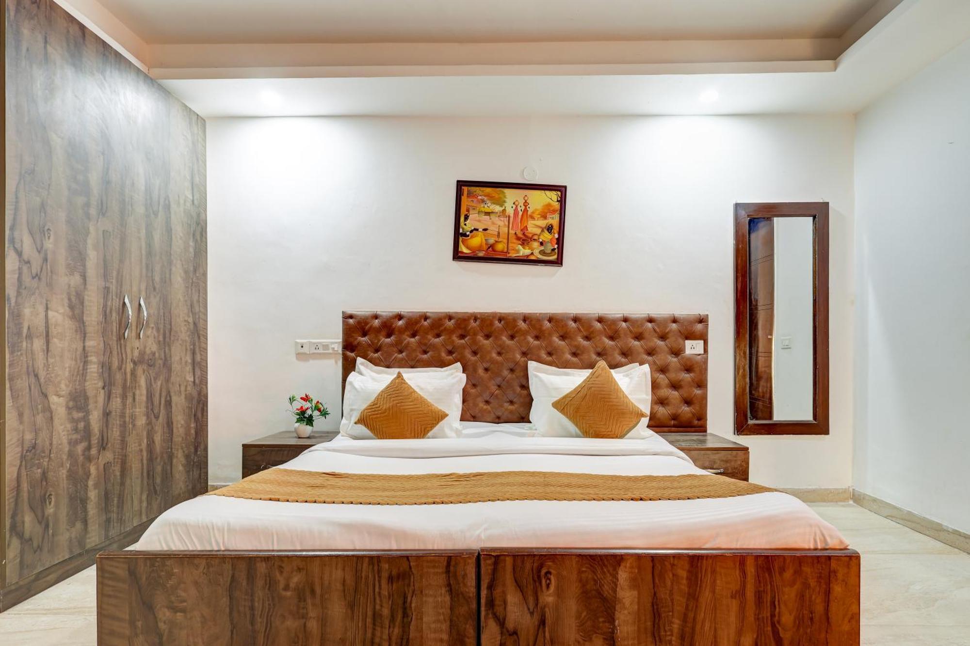 Hotel Aron By The Premium Villa นิวเดลี ภายนอก รูปภาพ